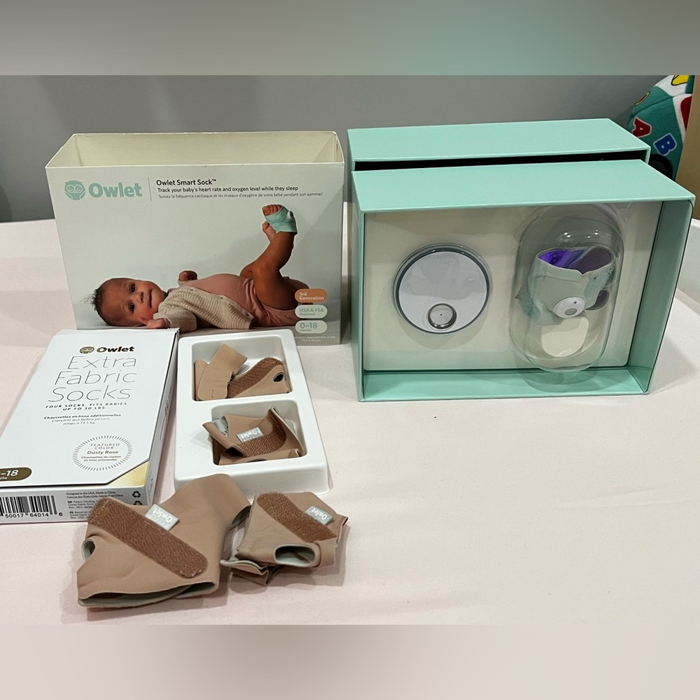 *SOLD* Owlet Smart Sock 3 (mint) With Spare Socks (dusty rose)